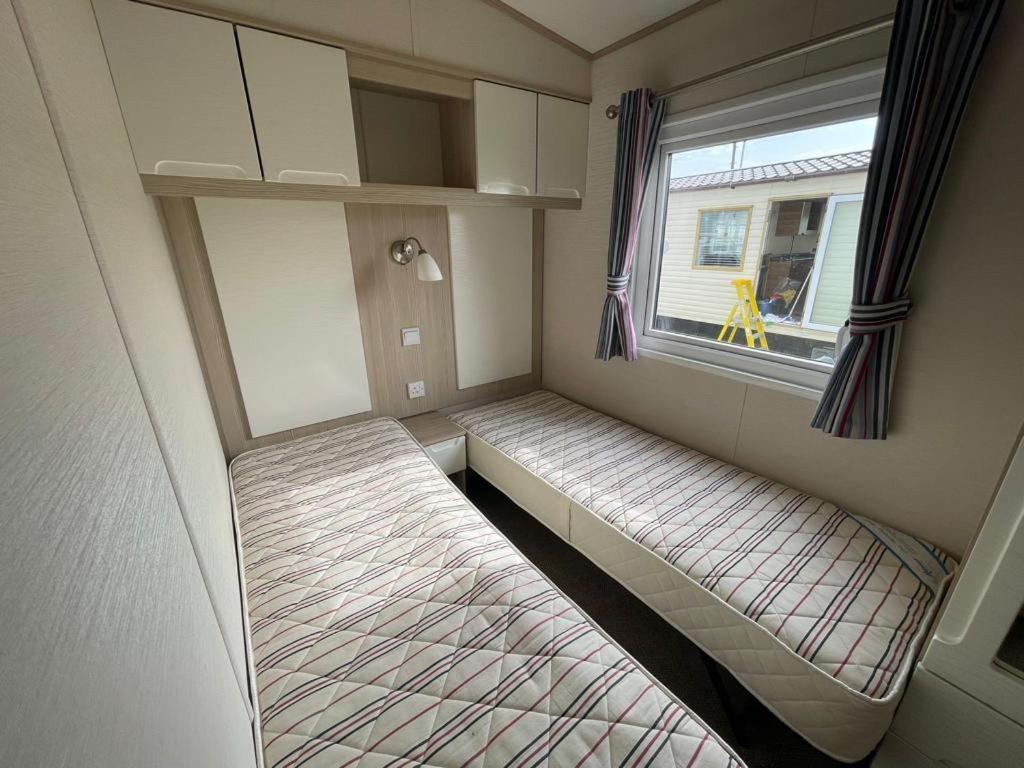 Pg177 Golden Palm Resort 8 Berth Caravan With Decking Chapel Saint Leonards Exterior foto