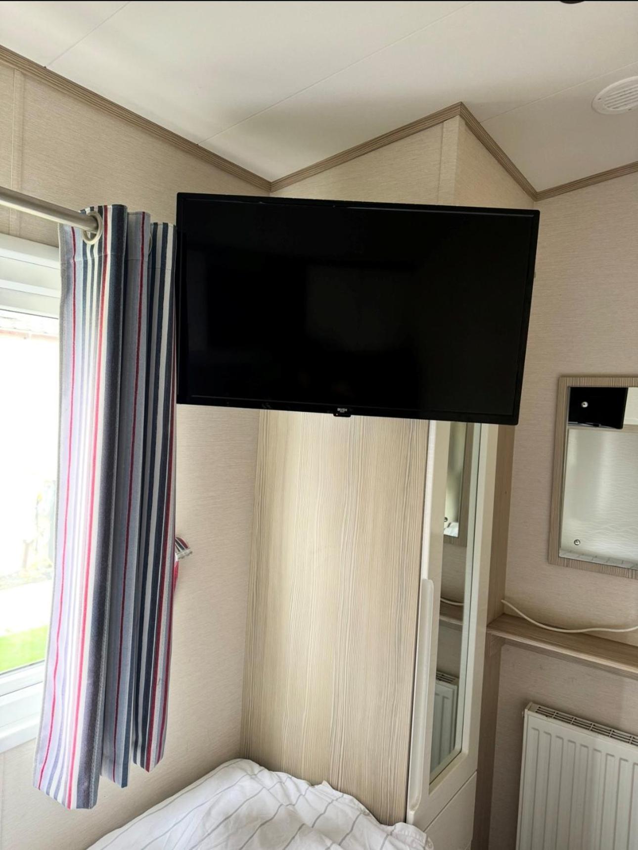 Pg177 Golden Palm Resort 8 Berth Caravan With Decking Chapel Saint Leonards Exterior foto